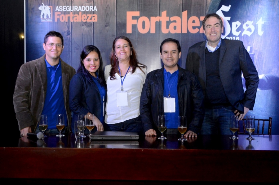 Fortaleza compartió con sus clientes y amigos