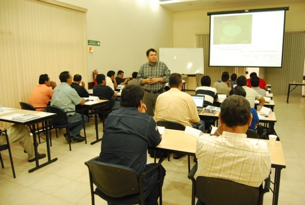 Dos cursos de formación técnica en construcción de tuberías de transporte de hidrocarburos
