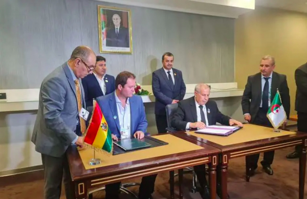 YPFB firma alianza con argelina Sonatrach para impulsar la producción hidrocarburífera