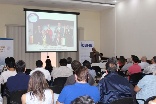PROYECTO DE LITIO FUE PRESENTADO A EMPRESAS