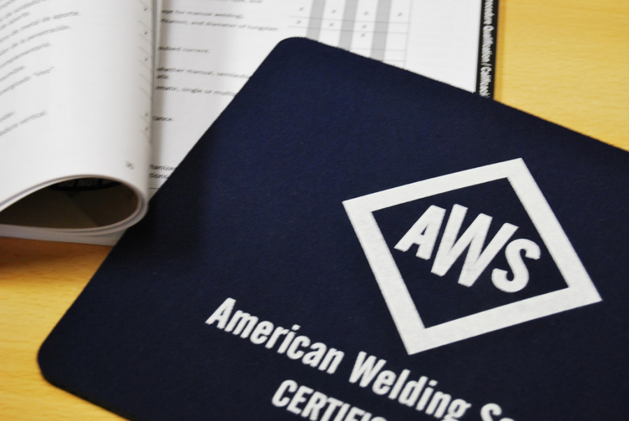LA CBHE CUMPLE 9 AÑOS BRINDANDO EL EXAMEN DE CERTIFICACIÓN PARA INSPECTORES DE SOLDADURA DE LA AWS®