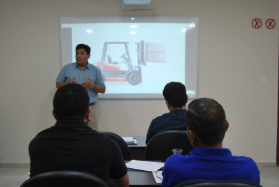 CURSO DE OPERADOR DE MONTACARGAS