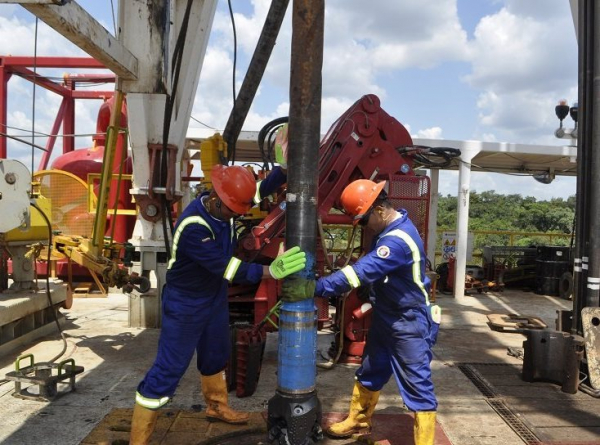 SALUD, SEGURIDAD Y MEDIO AMBIENTE ¿POR QUÉ SON TAN IMPORTANTES EN LAS OPERACIONES PETROLERAS?