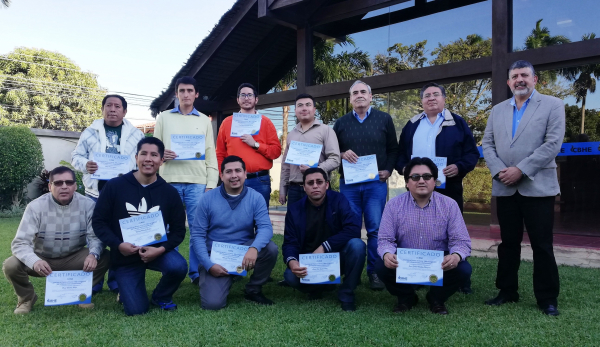 PROFESIONALES SE CERTIFICAN EN CURSO DE ANÁLISIS Y PRECIOS UNITARIOS