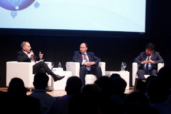 ¿CÓMO HACEN LAS EMPRESAS PARA SOBREVIVIR A LOS PRECIOS BAJOS?