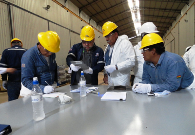 POR PRIMERA VEZ EN BOLIVIA, SE REALIZ&Oacute; LA CERTIFICACI&Oacute;N NACE PARA INSPECTORES DE REVESTIMIENTO