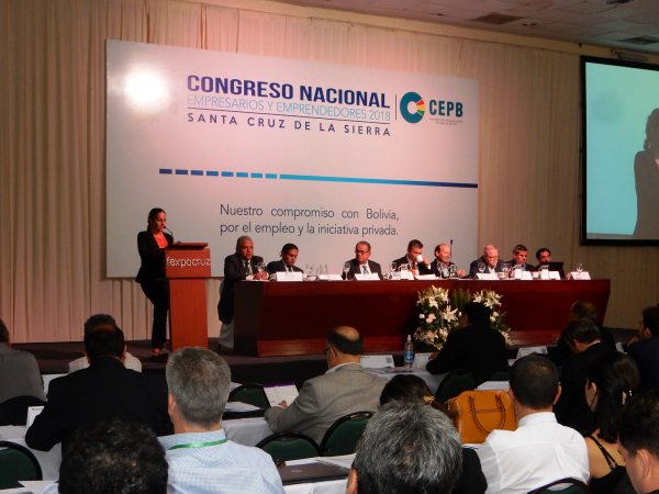 LA CBHE PLANTEA “CONSTRUIR CONSENSOS BÁSICOS”